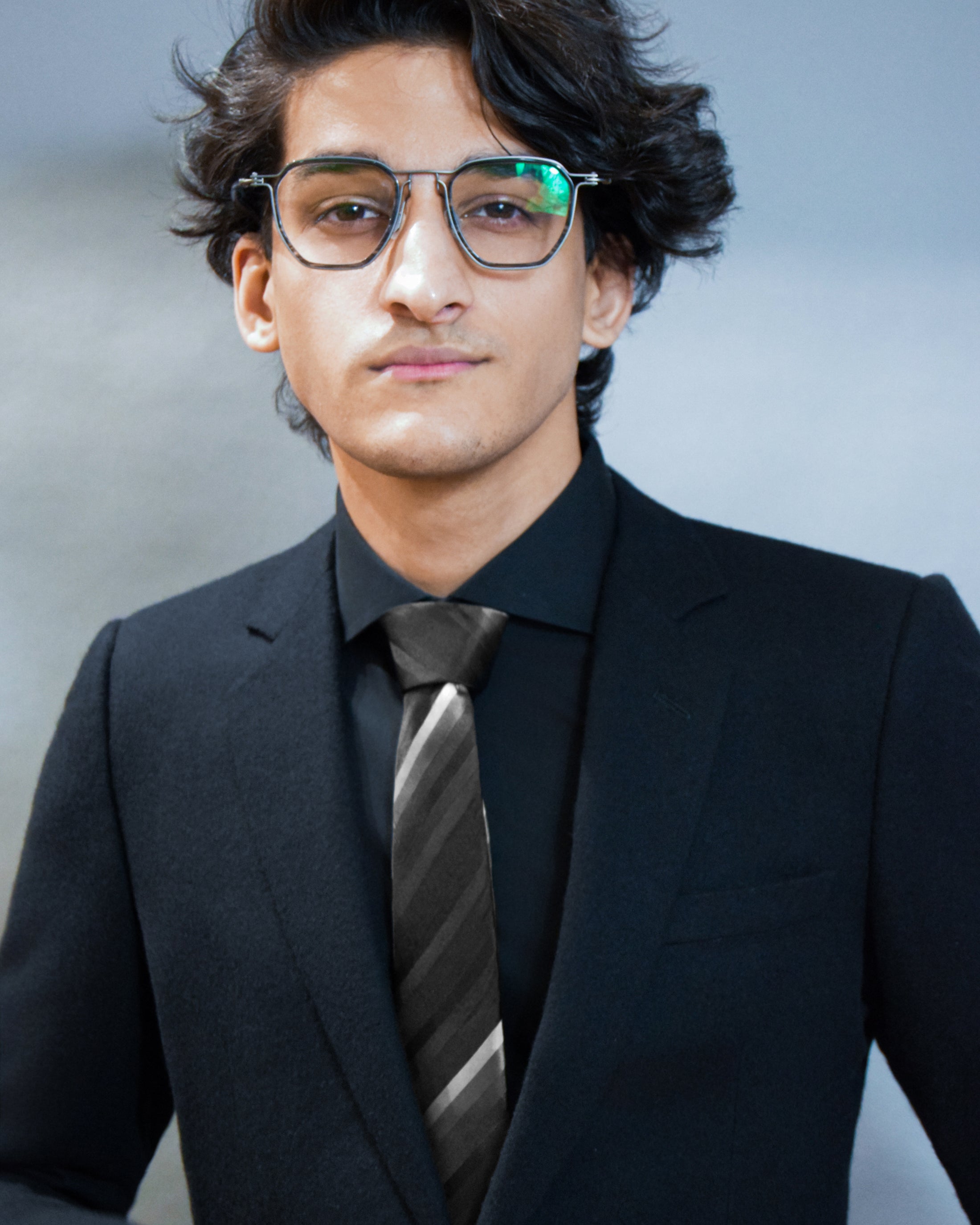 Gradient Striped Silk Jacquard Tie - Charcoal