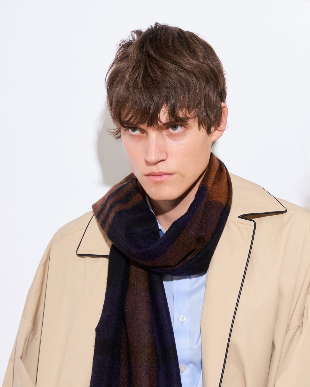 Knottery Plaid Cashmere Scarf - Navy & Camel